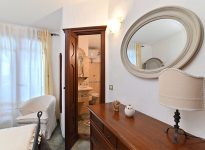 camera-matrimoniale-con-bagno-villasimius