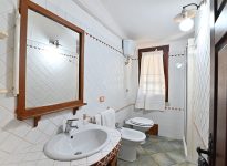 secondo-bagno-appartamento-villasimius